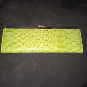 New clutch wallet